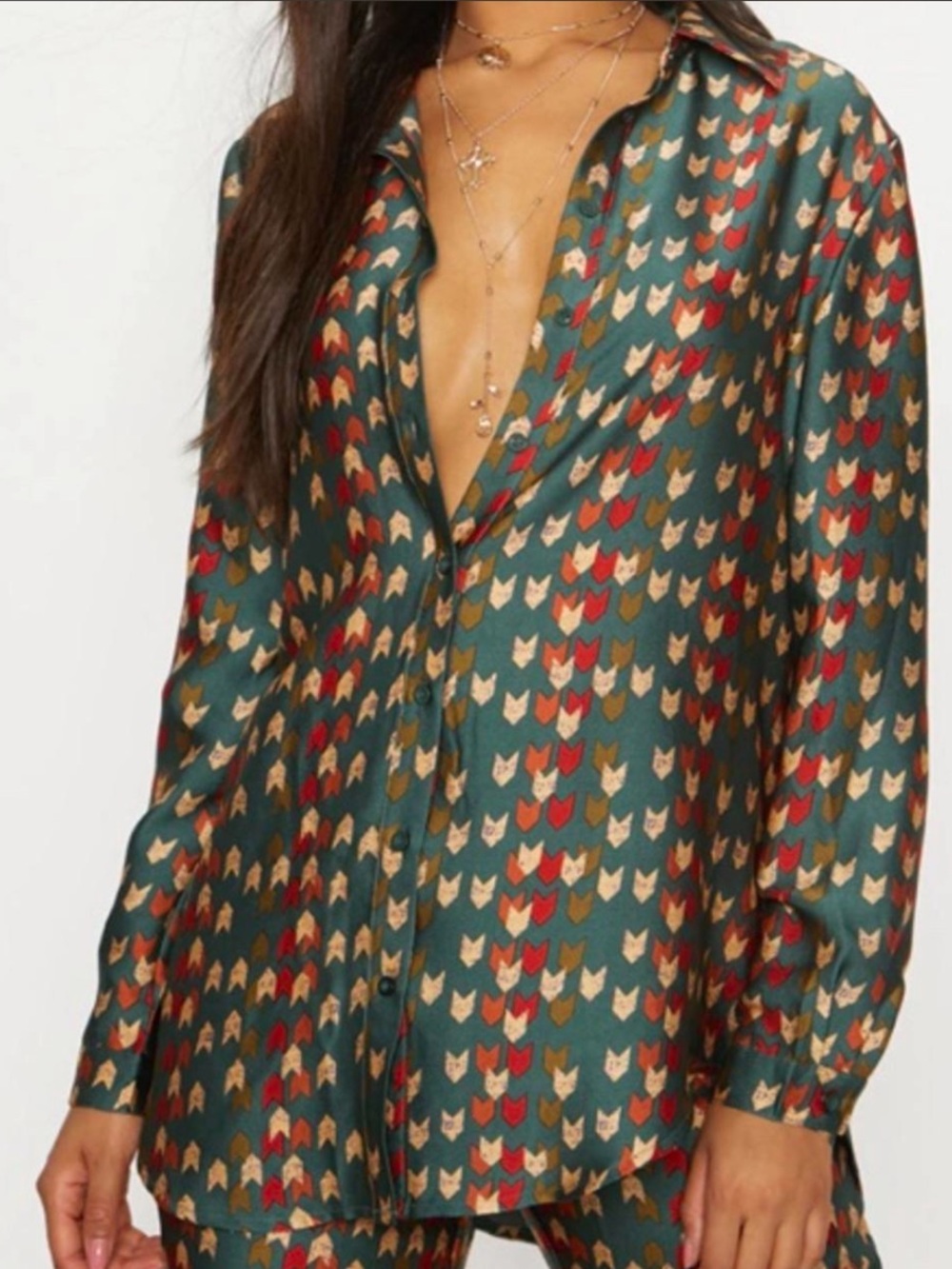 PrettyLittleThing 4 Emerald Green Satin Button Shirt Arrow Chevron Print